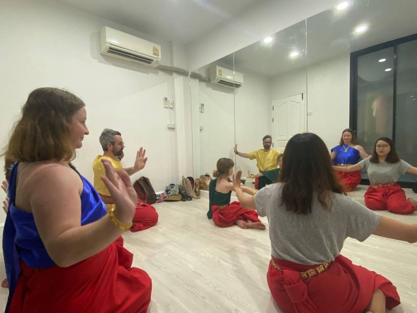 Thai Dance Class - Who Should Book This Thai Dance Class?