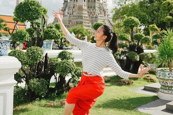 Thai Dance Class at Wat Arun - Costume, Jewelry, and Traditional Nail Extensions (Where the Fun Starts)