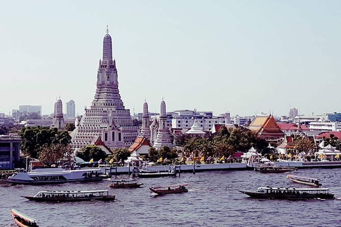 Thai Tour Guide : PRIVATE Highlight of Bangkok + Canal Tour + Simple Thai Lunch - Lunch That Keeps the Day Moving (Simple Thai)