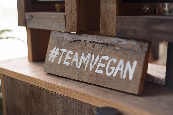 Thai Vegan Bangkok with Expert Guide - Benjasiri Park: A Quiet Pause in the Middle of Everything