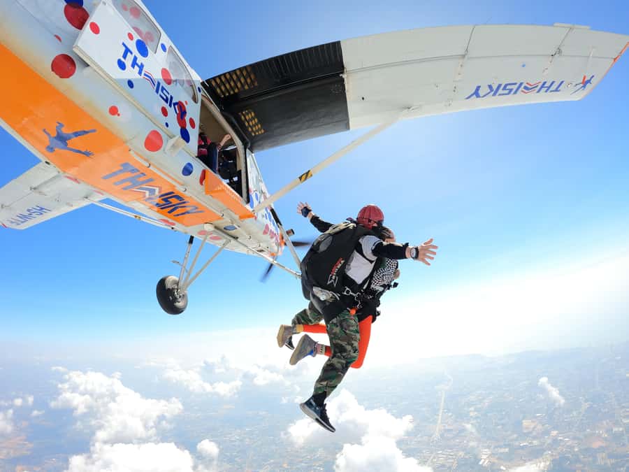 Thailand: Tandem Skydive Over Bangkok & Pattaya - Video, certificates, and arm messages you can plan ahead