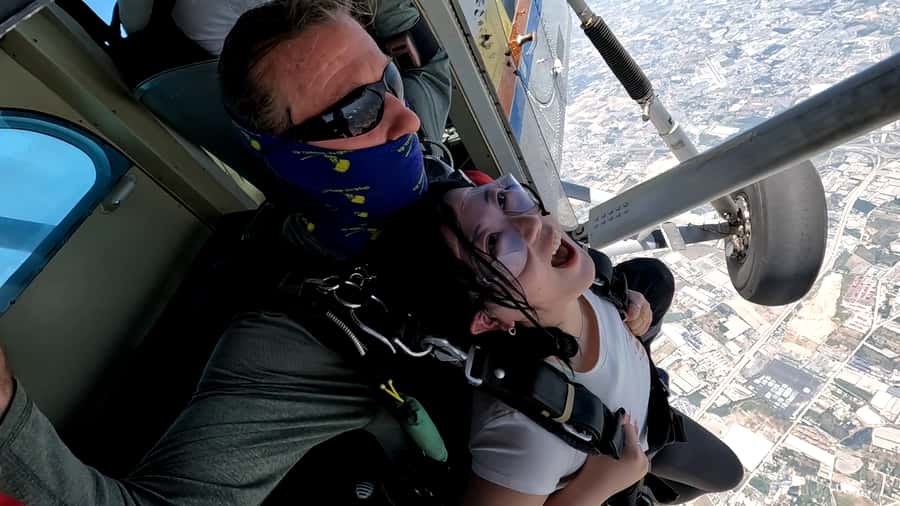 Thailand: Tandem Skydive Over Bangkok & Pattaya - Bangkok and Pattaya logistics: pickup times and drop-off expectations
