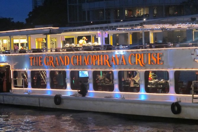 The Chaophraya Cruise : LUXURY 5 STAR Dinner Cruise Program - Live Music and Thai Greeting Dance: What You’re Actually Booking