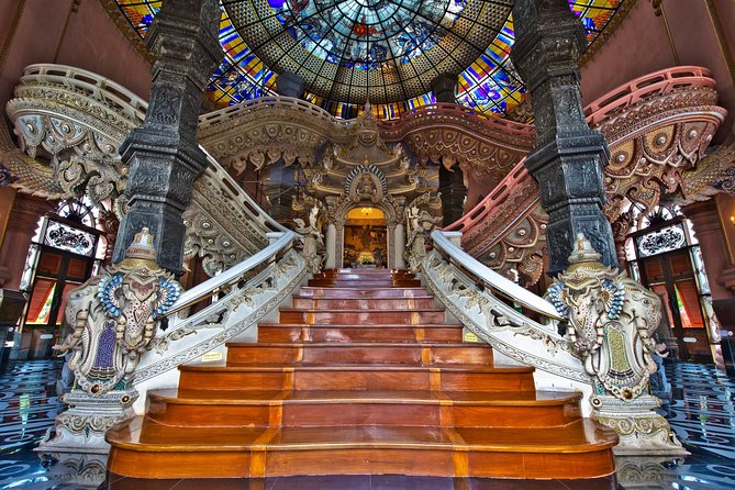 The Erawan Museum: A Cultural Treasure in Bangkok - Gardens and the calm you get around the museum