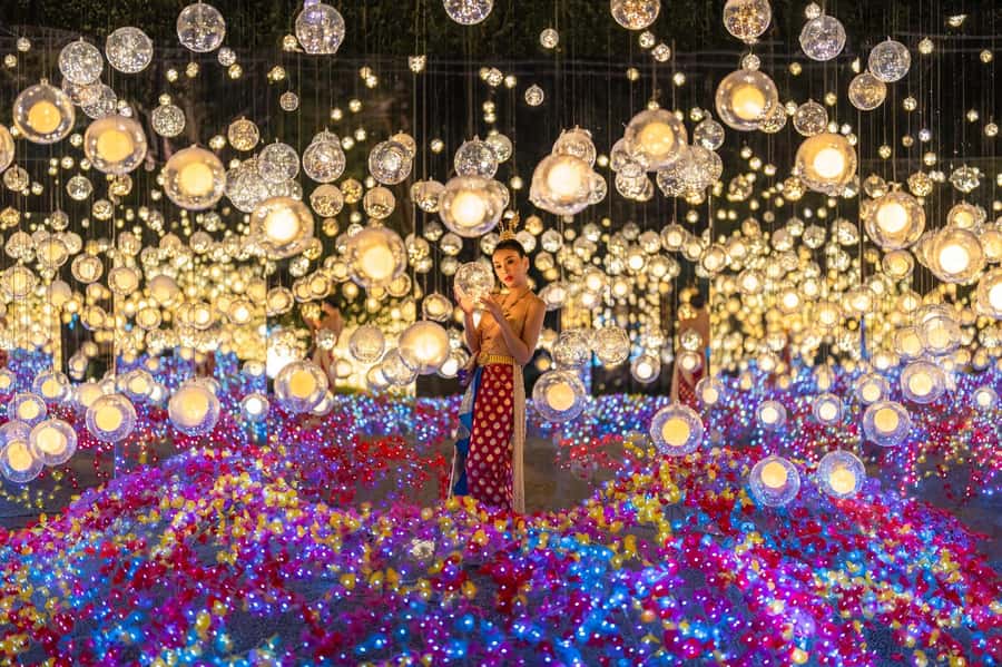The Lens: Once-a-Year Moment at Na Satta Park Light Festival - Wat Samphran: the dragon temple that’s built for your camera