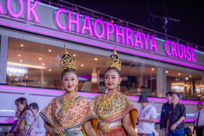 The Newest Luxury 5 Star Bangkok Chaophraya Dinner Cruise - Who This Cruise Suits Best (and Who Might Want to Think Twice)