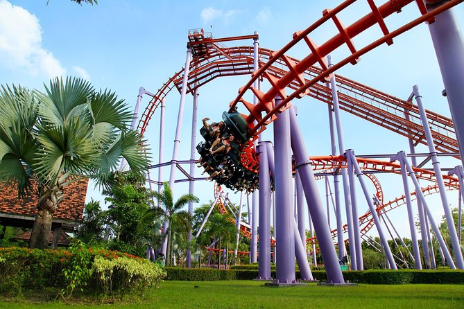 Thrilling Rides & Free Buffet at Siam Amazing Park, Bangkok - Family World for Jurassic and Africa Adventure energy