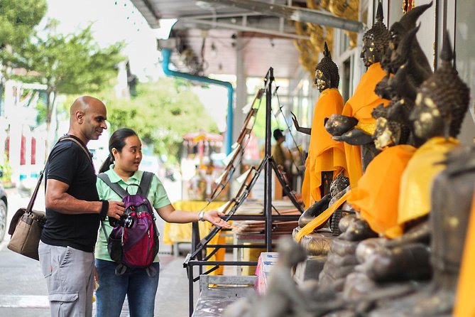 Timeless Thonburi Canal and Food Tour - Talat Phlu Market: dumplings, beef noodles, and roll noodles