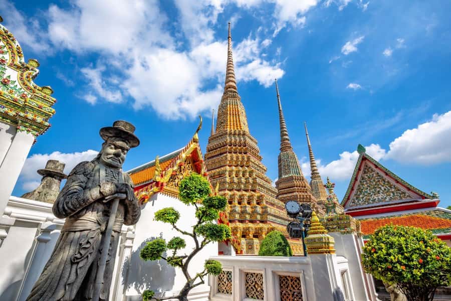 Top 3 Bangkok Temples Private Tour [with Wat Pho-UNESCO] - The guides and pacing: why private feels different