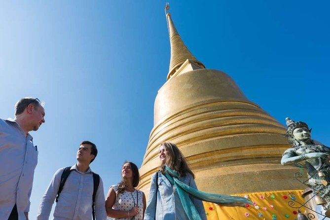 Top Highlight Bangkok Sights. Walking tour with Fun Local Guide! - A 5-hour hit list of temples, street art, and Chinatown markets