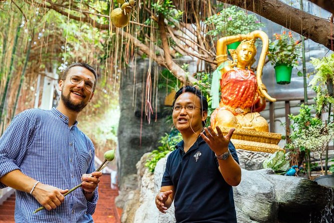 Treasures of Bangkok: Buddhism & Monks Private Tour - Entering Wat Ratchanatdaram Worawihan’s Metal-Castle World