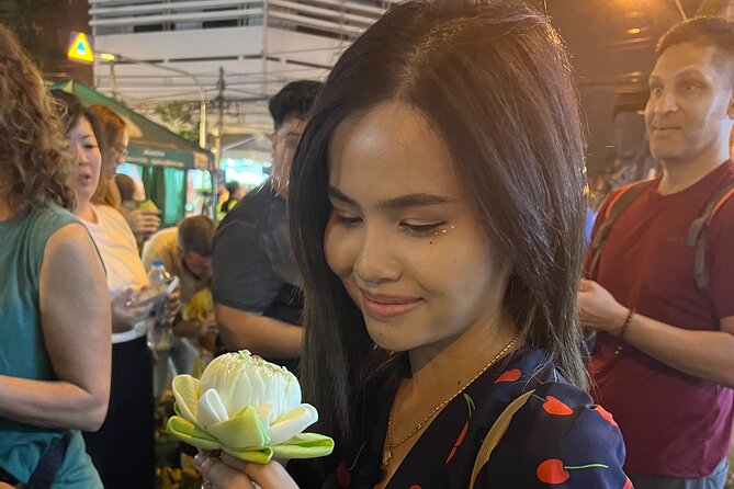 Tuk-tuk Private Tour in Bangkok by Night with Chinatown meal - Why This Bangkok Night Plan Feels Smart (Boat + Tuk-Tuk + Food)