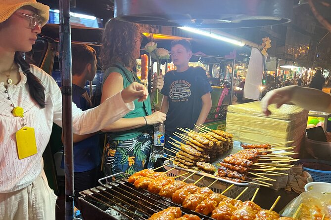 Tuk-tuk Private Tour in Bangkok by Night with Chinatown meal - Tuk-Tuk Transfer Between Stops: The Fun Part Without the Work