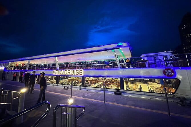 Vela Dinner Buffet Cruise with Bangkok Night Views and Shows - Asiatique check-in: how to avoid the first-10-minutes headache