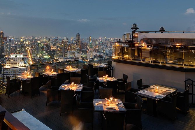 Vertigo Meal at Banyan Tree: Ultimate Rooftop Dining Experience - Vertigo TOO Moon Bar: one hour of drinks and a starry ceiling