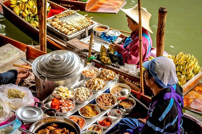 VIP Private Tour Damnoen Saduak+ Amphawa + Mae Klong Railway - Wat Bang Kung and Muay Thai Park: temple stories plus boxing energy