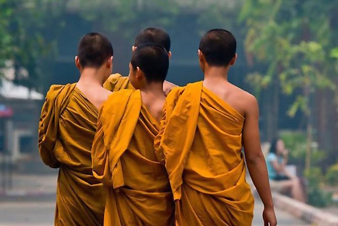 Visit temples in and around Bangkok with a former monk of 10 years - Key highlights you’ll feel right away