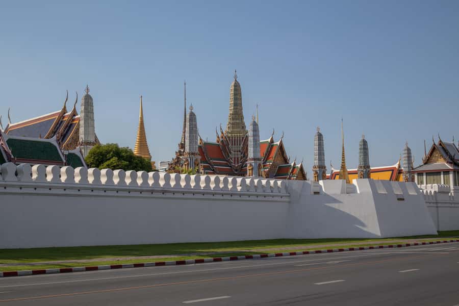 Walking tour Grand Palace, Emerald Buddha, Wat Pho, Wat Arun - Price and value: what $96 really covers (and what to budget)