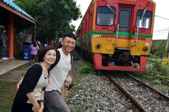 Wheelchair & Luxury Tour to Floating & Railway Markets - Khum Damnoen Resort Stop: A Break, With Lunch on Your Own